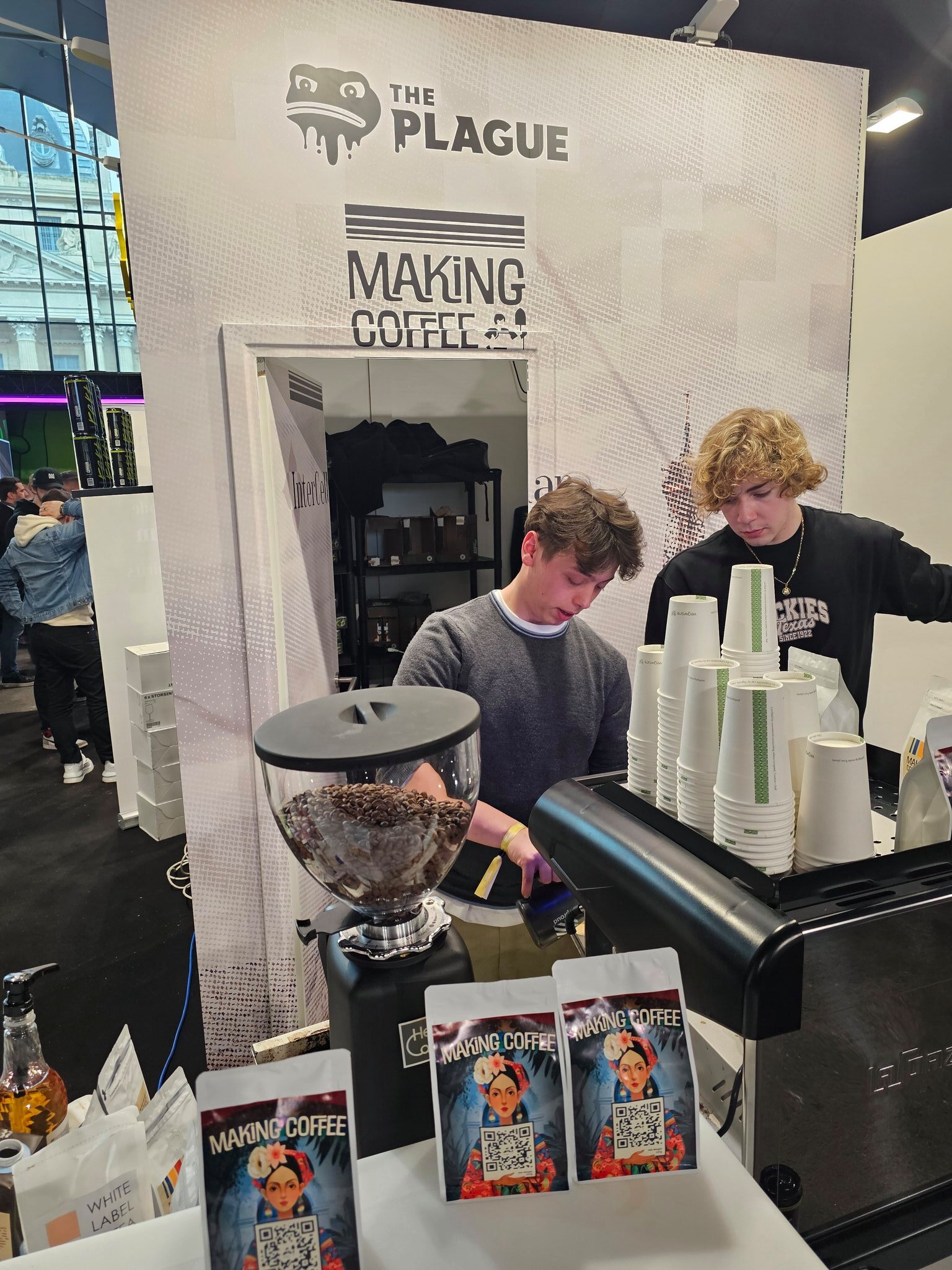 Making Coffee — packaging, identity, illustration work by Josue Bonilla (Pixel Sensei), image 6